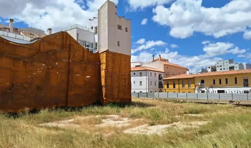 La Junta de Andalucía recibe tres ofertas para construir 50 viviendas protegidas en El Perchel de Málaga