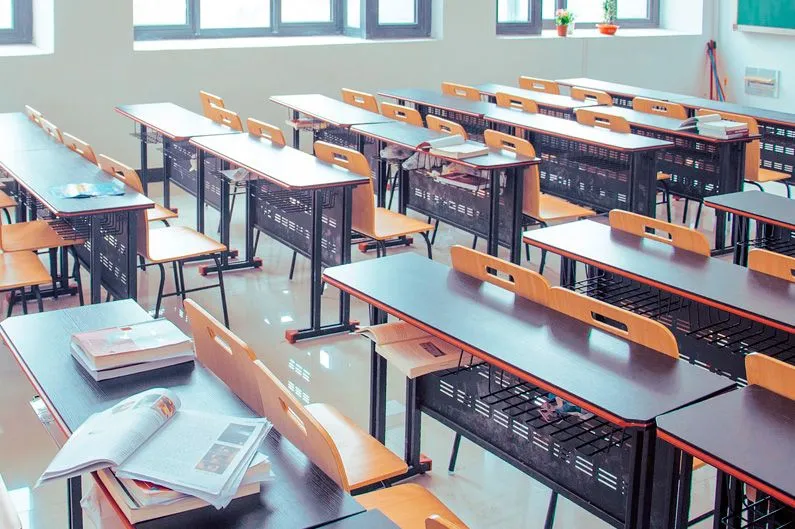Nigrán detalla su oferta educativa y programas municipales para la infancia y juventud