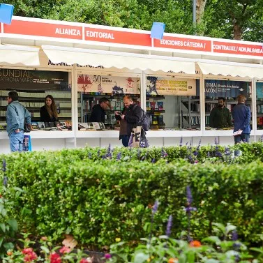 Grupo Anaya presenta un extenso programa de actividades y firmas en la Feria del Libro de Madrid