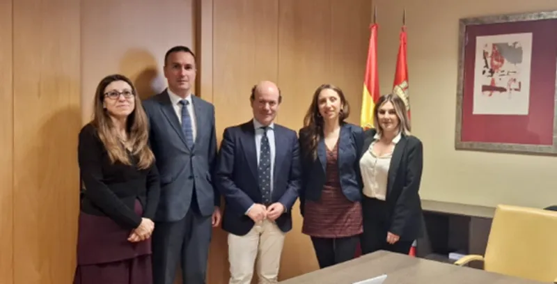 Castilla y León refuerza la atención a pacientes con enfermedades raras junto a FEDER