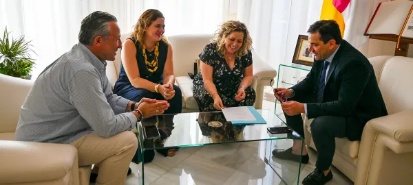 La Diputación de Ciudad Real estudiará la construcción de una piscina en Puebla de Don Rodrigo