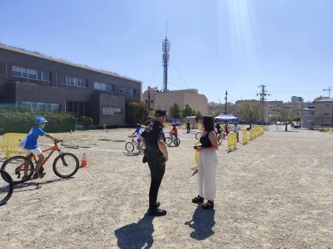 Vinaròs fomenta la seguridad vial infantil con la 1ª Bicicletada