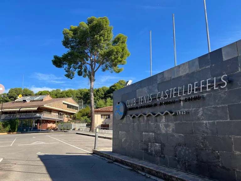 Castelldefels adquiere el histórico Club de Tennis CTC para crear un nuevo espacio público