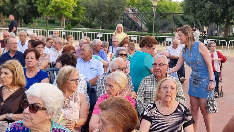 Valdepeñas celebra el XVIII Encuentro Convivencial de Mayores con 300 asistentes