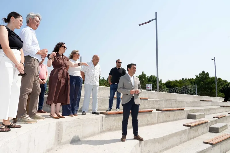 La Diputación de Pontevedra destina más de 75.000 euros a Caldas de Reis para iluminación y pasarela peatonal
