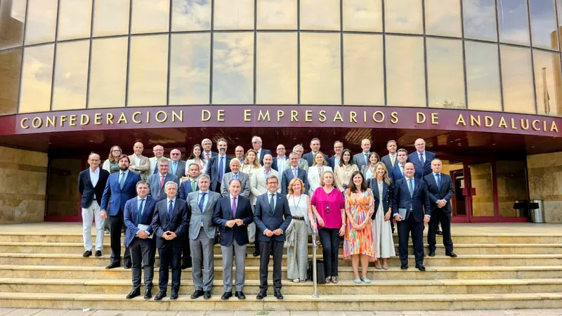 Empresarios y Junta de Andalucía trazan la hoja de ruta para atraer 20.000 millones de inversión industrial
