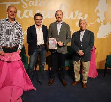 Javier Sánchez Vara celebra 25 años de alternativa con un libro y un futuro mano a mano familiar en Pareja