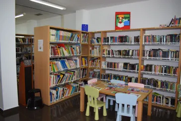 La Biblioteca de Renedo amplía su oferta literaria y ajusta su horario de verano