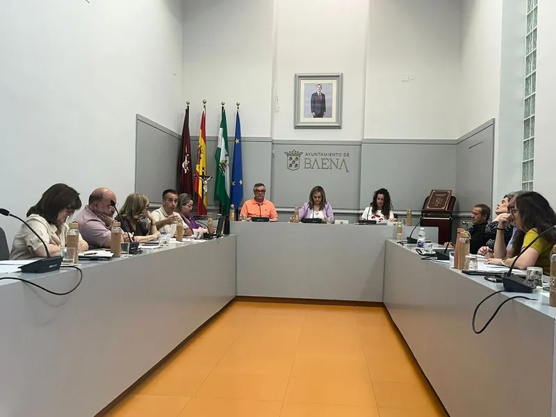 Baena aprueba la licitación del autobús urbano con tres líneas y nuevas rutas