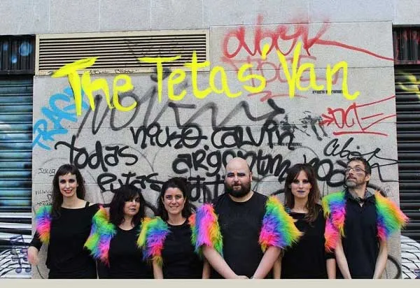 La Deputación acerca la música gallega a Moraña con The Teta's Van