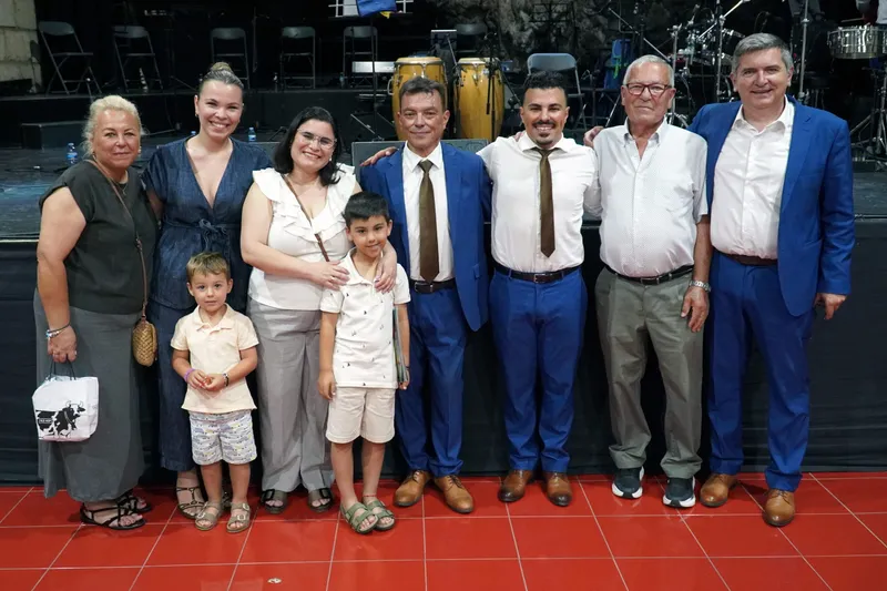 La Nueva Banda de Igueste triunfa en el Cine Viejo con música latina y jazz