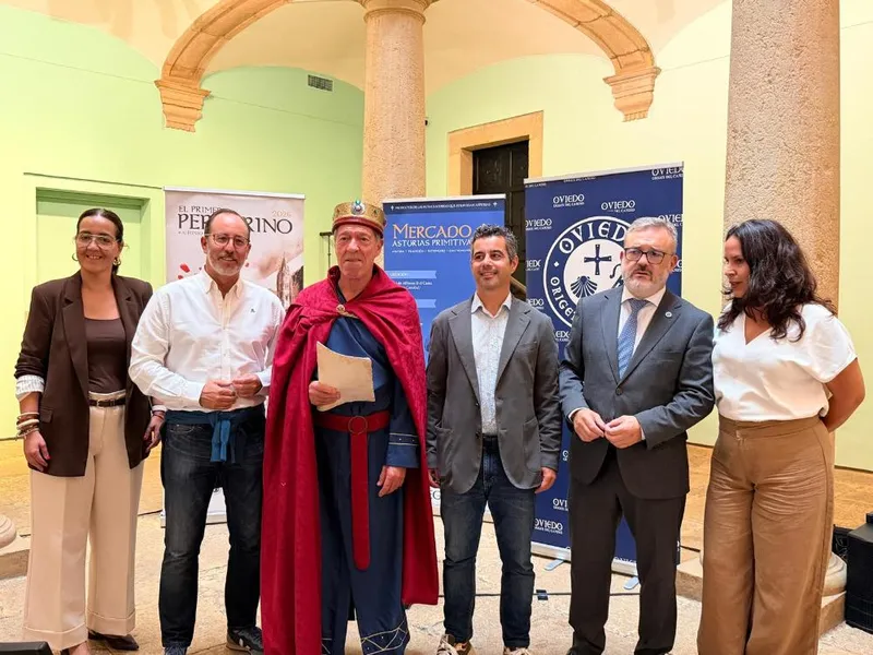Oviedo revive su pasado medieval con la sexta edición de la fiesta 'El Primer Peregrino'