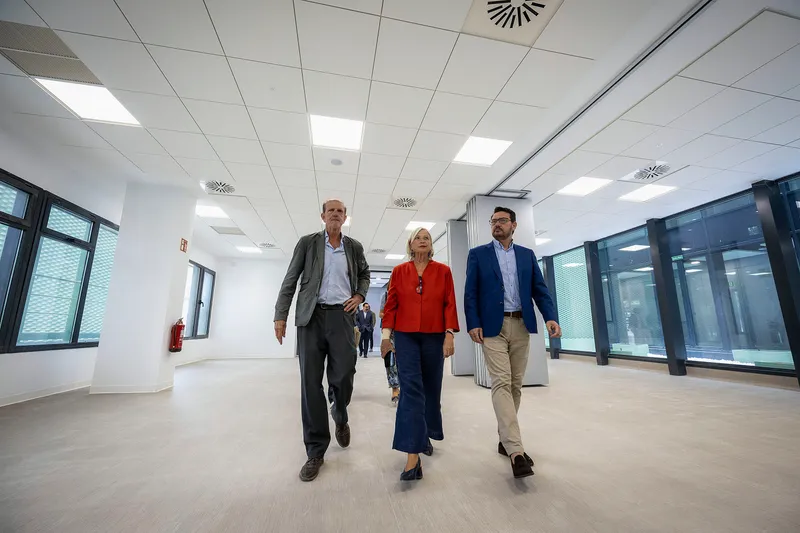 Madrid inaugura la Casa Familias del Ensanche de Vallecas para atención integral a familias