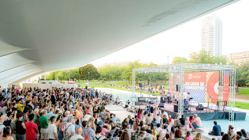 'Un Lago de Conciertos' llena de música gratuita la Ciudad de las Artes y las Ciencias de València este verano