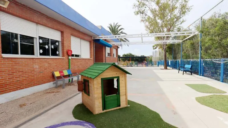 Benidorm aprueba festivos locales y recaba datos para climatizar aulas