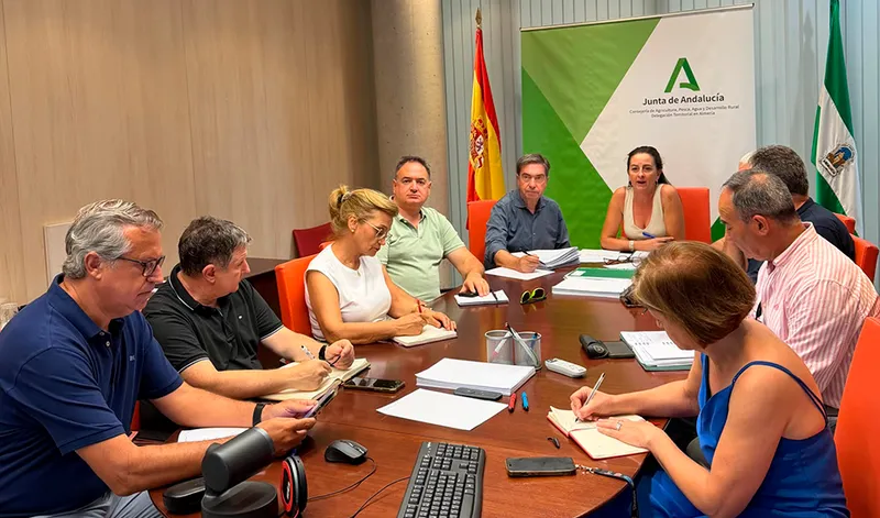 La Junta destina 2,9 millones a agricultores afectados por la plaga del pimiento en Almería y Granada