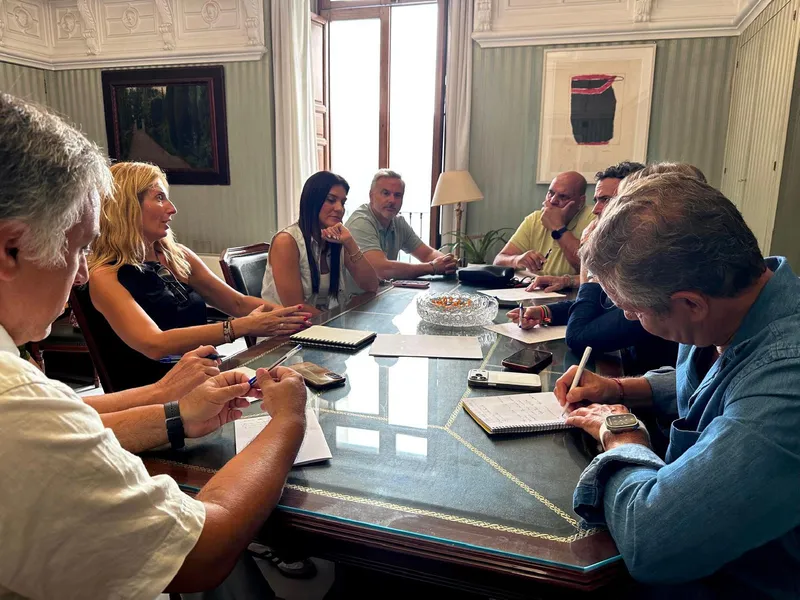 Lorca comparte su experiencia en gestión de desastres con Granada tras los seísmos
