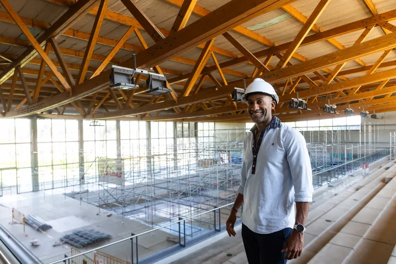 Las obras de la cubierta de la piscina Sonia Reyes de Guadalajara superan los 900.000 euros