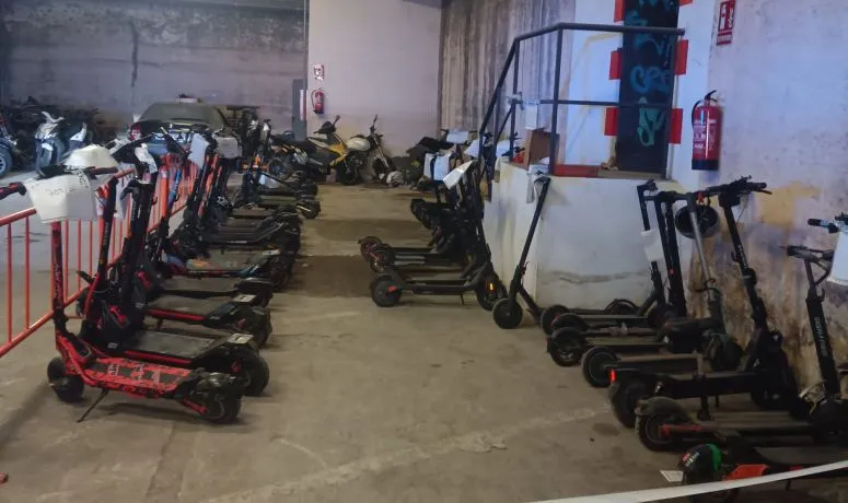 Burjassot intensifica el control de patinetes eléctricos y retira más de cien por incumplir la normativa