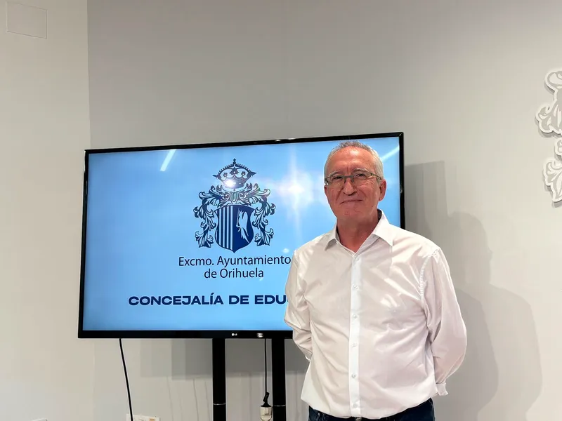 Orihuela aborda la compleja situación del CEIP Virgen de la Puerta con soluciones de seguridad y continuidad educativa