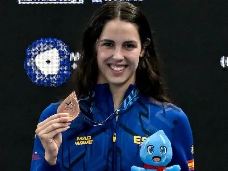 Laura Cabanes logra un histórico bronce europeo en natación