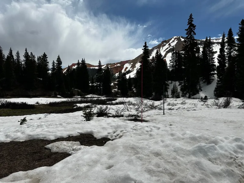 El deshielo avanza en Silverton con nieve residual en cotas altas