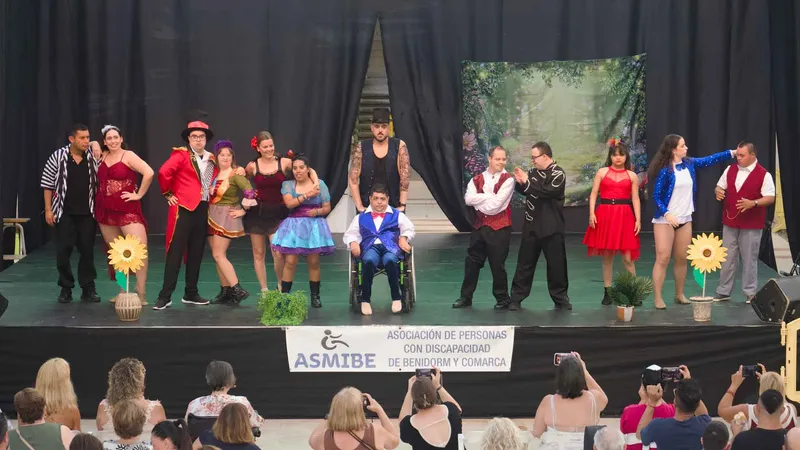 Asmibe celebra su XXII Festival Benéfico de Convivencia en Benidorm con éxito de participación