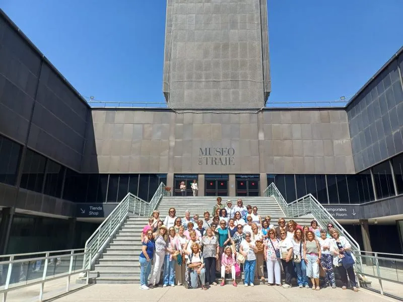 Daimiel: 54 mujeres exploran la historia a través de la moda en el Museo del Traje