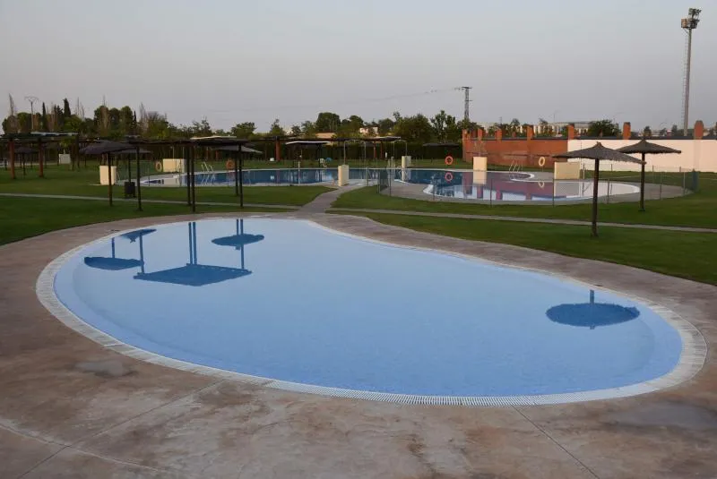 Daimiel refuerza la seguridad en piscinas ante actos incívicos y advierte a los infractores