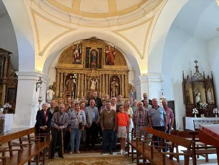 El obispo de Segovia visita Adrados en su recorrido pastoral