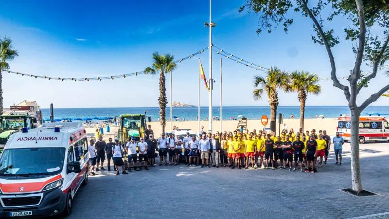 Benidorm despliega un dispositivo de más de 200 personas para la temporada alta en sus playas