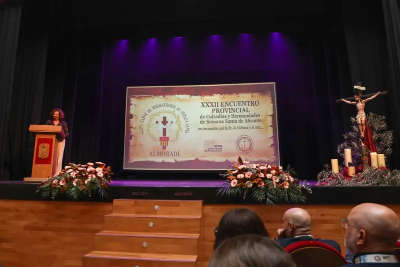 Almoradí celebra el XXXIII Encuentro Provincial de Cofradías con éxito de público y aplazamiento de la Procesión Magna
