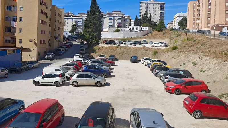 Estepona amplía su oferta de aparcamiento con más de cien plazas nuevas