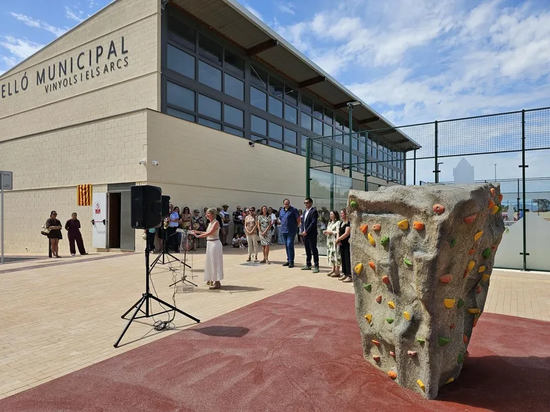 Vinyols i els Arcs inaugura su nueva zona cívica y deportiva con el apoyo de la Diputación de Tarragona