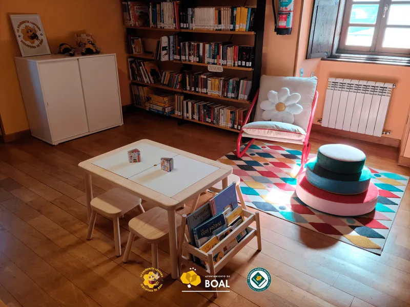 Boal inaugura 'La Colmenita Lectora' para fomentar la lectura infantil y juvenil