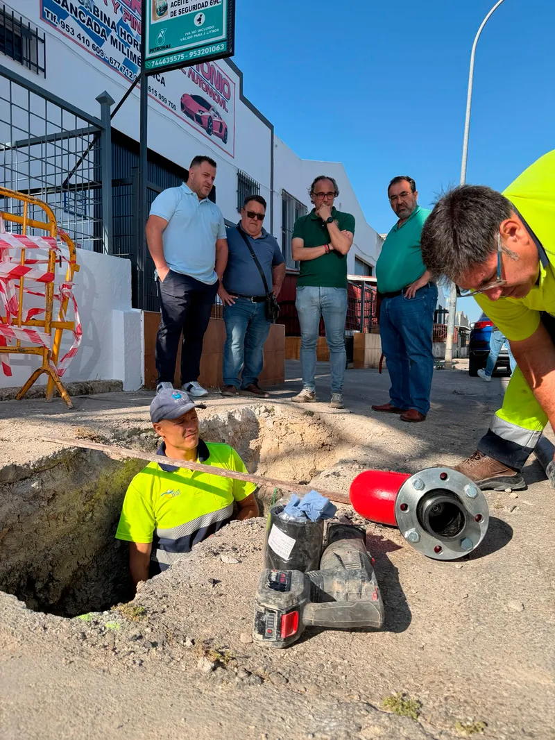 Torredelcampo instala 22 hidrantes para reforzar la seguridad del Polígono Industrial Los Llanos