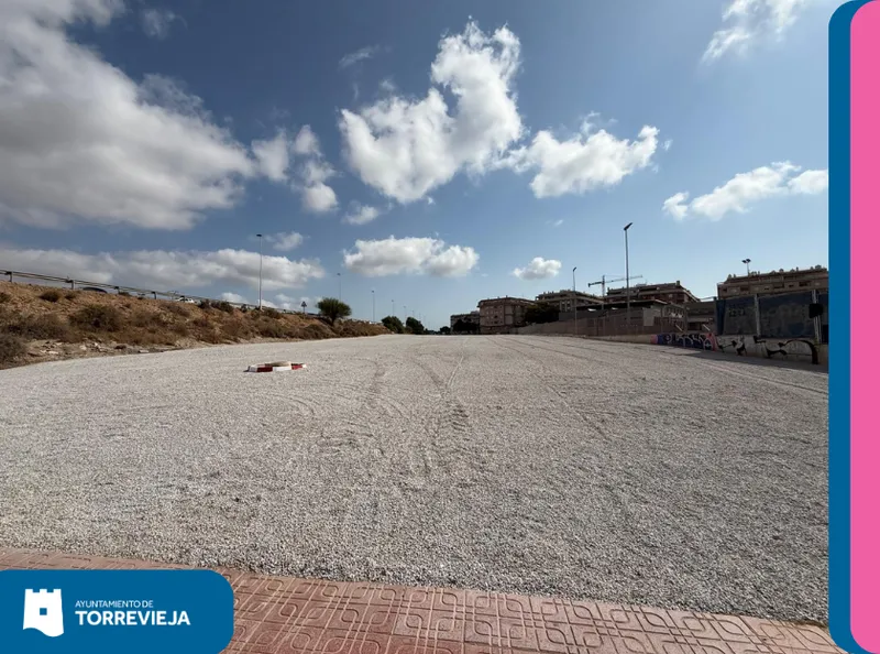 Torrevieja estrena un nuevo aparcamiento disuasorio en la avenida de la Estación